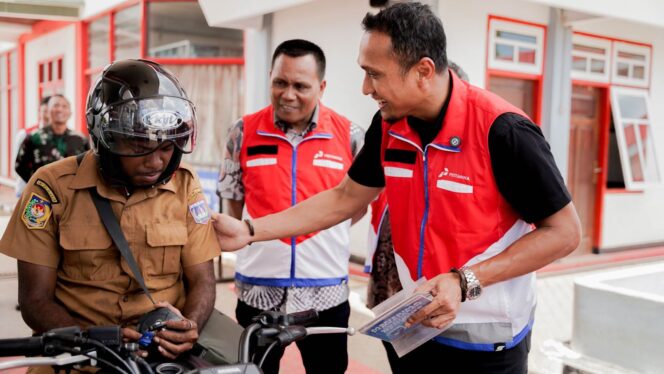 
					Pertamina Patra Niaga Regional Papua Maluku melakukan peninjauan langsung ke SPBU di Merauke. Foto: Pertamina Papua Maluku  