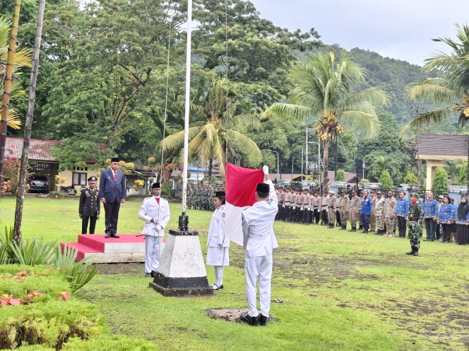 
					Upacara Hari Pahlawan di lingkungan Pemkab Kepulauan Yapen. Foto: Ainun Faathirjal/Kabarpapua.co