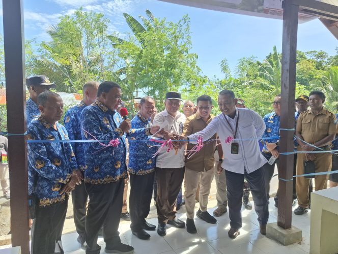 
					Peresmian Pasar Ikan Bawai di Kepulauan Yapen. Foto: Ainun Faathirjal/KabarPapua.co