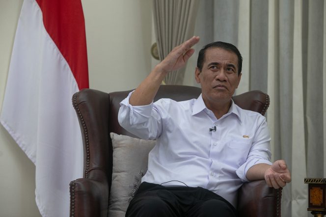 
					Menteri Pertanian, Andi Amran Sulaiman. Foto: FMB9