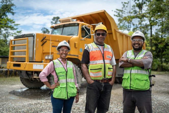 
					Sejak didirikan pada 2003, Institut Pertambangan Nemangkawi yang didirikan
oleh PT Freeport Indonesia telah berkembang menjadi pusat pelatihan vokasi
berkelas Industri dengan pelatihan berbasis kompetensi Kerja Khusus dan berbagai
program pengembangan SDM lainnya. Foto: PTFI
