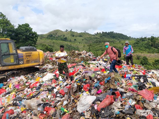 
					TPA Koya Koso Jayapura, tempat penemuan bayi laki-laki terbungkus kain. Foto: Humas Polresta Jayapura Kota.