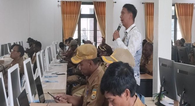 
					Sosialisasi Peraturan Kenaikan Pangkat, Mutasi, Pemberhentian, Pensiun, serta BKPSDM Puncak melakukan Bimbingan Teknis Penyusunan Angka Kredit. Foto: Diskominfo Puncak 