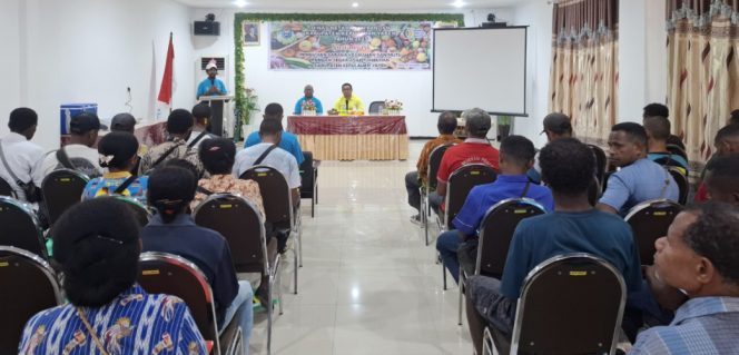 
					Sosialisasi pengujian sarana keamanan dan mutu pangan segar asal tumbuhan di Pemkab Kepulauan Yapen. Foto: Ainun Faathirjal/Kabarpapua.co