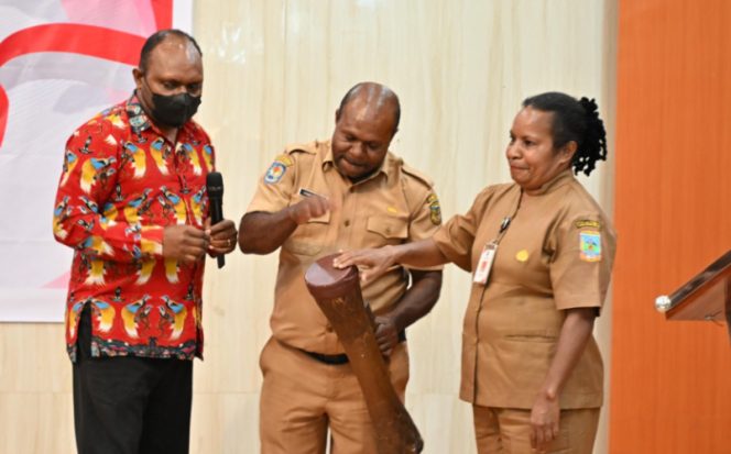 
					Penutupan Rakerkesda 2025 se Papua tengah. Foto: Vero/Kabarpapua.co