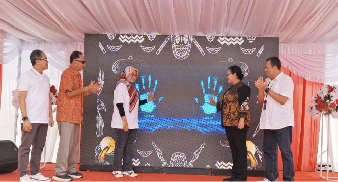 
					Peluncuran Telkom neuCentrIX di Jayapura.  Foto: Imelda/Kabarpapua.co