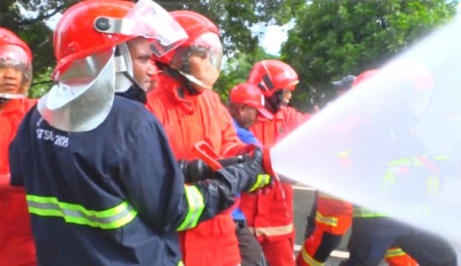 
					Simulasi keadaan darurat, Pertamina Patra Niaga sigap tangani insiden truk Skid Tank yang terbakar. (Foto dok: Pertamina Papua)