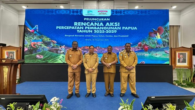 
					Bupati Jayawijaya, Atenius Murip data menghadiri peluncuran RAPPP di Jakarta. Foto: Humas Pemkab Jayawijaya. 