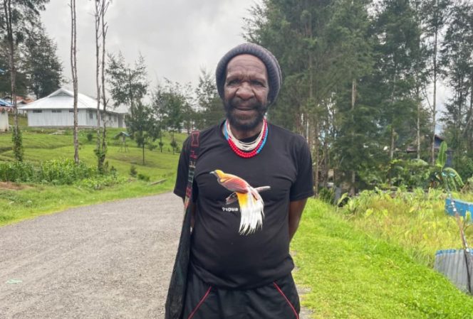 
					Kepala Suku Kabupaten Puncak, Nikolaos Alom. Foto: ist