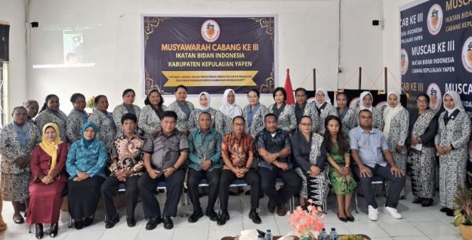 
					Musyawarah Cabang (Muscab) ke-III Ikatan Bidan Indonesia (IBI) Cabang Kabupaten Kepulauan Yapen . Foto: Humas Pemkab Yapen