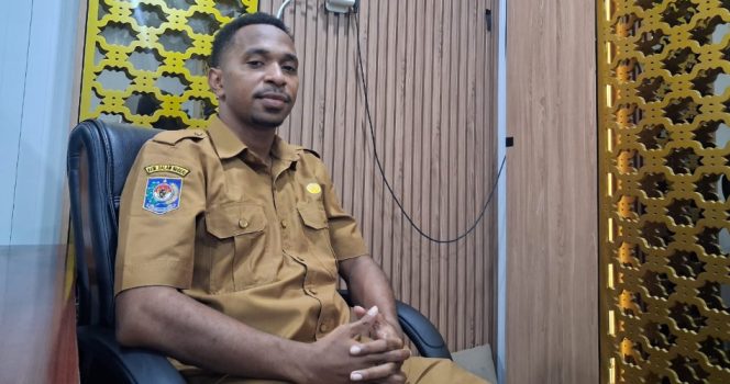 
					Bobby Orlando Yoku, atau yang lebih dikenal dengan nama panggung Bobby Colombo. Foto: Agies Pranoto/KabarPapua.co