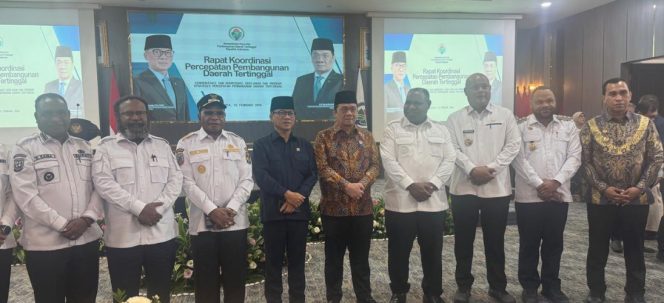 
					Bupati Jayawijaya, Atenius Murip menghadiri  Rapat Koordinasi (Rakor) Percepatan Pembangunan Daerah Tertinggal yang digelar oleh Kementerian PDT. Foto: Humas Pemkab Jayawijaya 