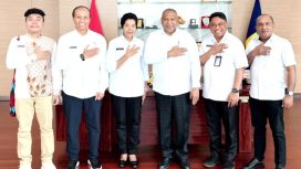 Foto bersama usai pertemuan Tim KEPP Otsus Papua dengan Pemprov Papua. (KabarPapua.co/Imelda)