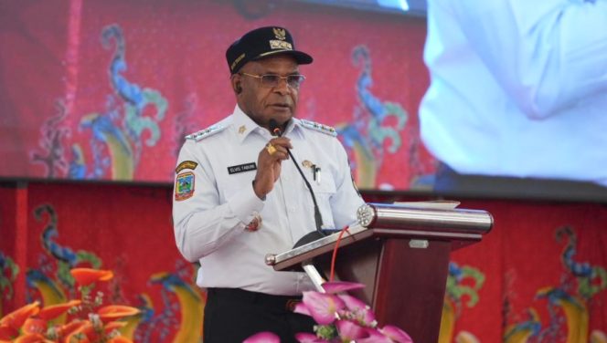 
					Bupati Puncak, Elvis Tabuni. Foto: Diskominfo Puncak 