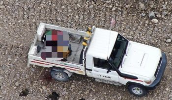 Olah TKP di lokasi penembakan karyawan PT Freeport Indonesia. Foto: Satgas Damai Cartenz. 