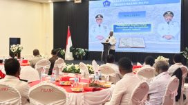 Bupati Jayawijaya Atenius Murip saat memberikan sambutannya pada Musrenbang RKPD Tahun 2027. (KabarPapua.co/Agris Wistrijaya)