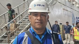 Kepala Cabang PELNI Serui, Whendy Richard Imkotta. (KabarPapua.co/Ainun Faathirjal)