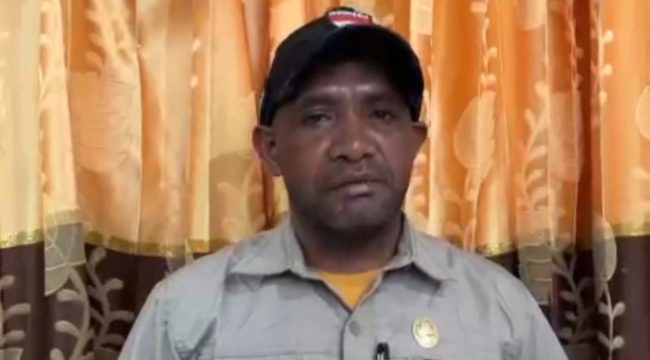 Kepala Distrik Kalomdol, Yanto Wayam.