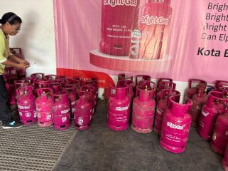 Salah satu distribusi LPG di Biak. Foto: Pertamina Patra Niaga Papua Maluku. 