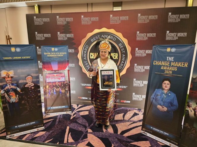 
					Borong Dua Kategori, Ketua TP-PKK Puncak Raih Penghargaan Asia