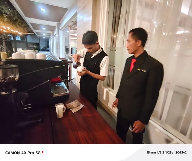 
					Selasar Coffe Bar di Suni Sentani. Foto: ist