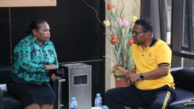 Pertemuan Kapolda Papua dan MRP dalam membahas perekturan polisi asli Papua. Foto: Humas Polda Papua.