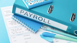 Digitalisasi payroll dapat menjadi solusi bagi perusahaan agar proses penggajian karyawan dapat berjalan lebih efisien dan minim risiko. (dok. FREEPIK/freepik)
