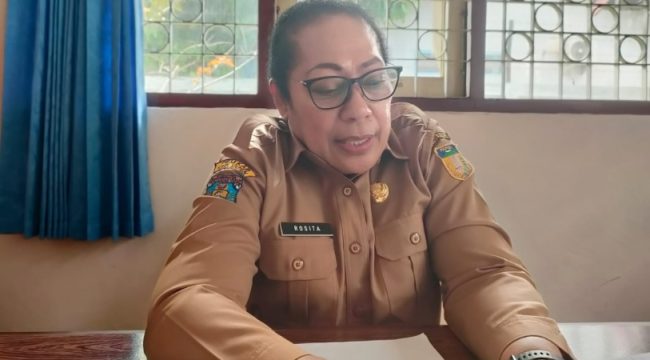 Kepala DP3AKB Kabupaten Kepulauan Yapen, Rosita Mambay. Foto: Ainun  Faathirjal/KabarPapua.co