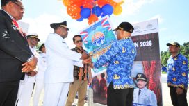 Peluncuran Program Orang Raja Ampat Hidup Sejahtera di Usia Senja (ORISUN) secara simbolis pada perayaan HUT ke-23 Kabupaten Raja Ampat oleh Bupati Raja Ampat, Orideko Iriano Burdam. (Foto dok: IST)