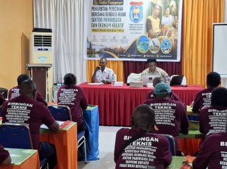 Bimtek pendampingan penerbitan PBBR sektor wisata dan ekonomi kreatif. (KabarPapua.co/Ainun Faathirjal)