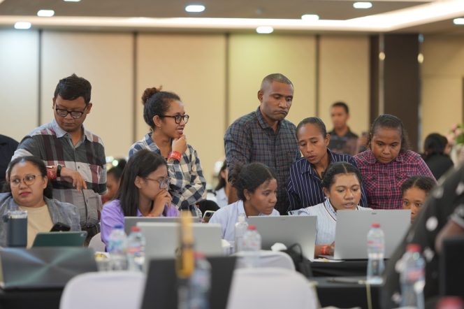 
					Peserta pelatihan Teknologi AI di Timika. Foto: PTFI