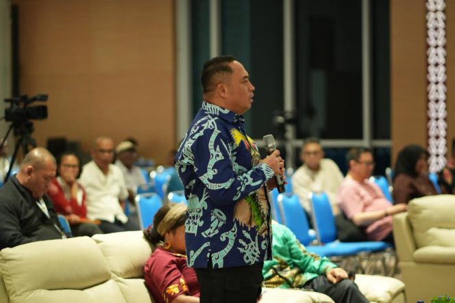 
					Kabid Humas Polda Papua Kombes Pol. Cahyo Sukarnito hadir dalam Stakeholder Meeting di World Press Freedom Day 2026 yang dipusatkan di Kantor Gubernur Papua Dok II Jayapura. Foto: Humas Polda Papua 