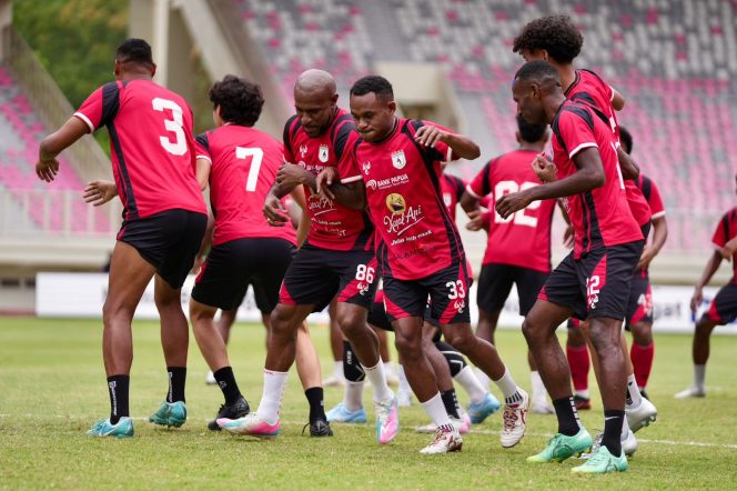 
					Tim Mutiara Hitam Persipura Jayapura. Foto: Media Offier Persipura