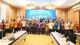 Foto bersama dalam acara PEIF ke-2 Tahun 2026 yang dihadiri pemda dari Provinsi Papua dan DOB di Mimika, Papua Tengah. (Foto dok: KPw Bank Indonesia Provinsi Papua) 