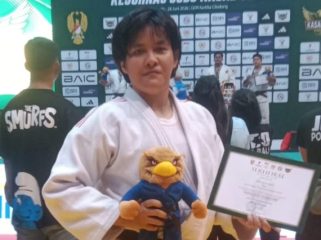 Bripda Dita Aulia Permata Putri, S.M., personel Polwan berdinas di Bidang Keuangan Polda Papua sukses bawa pulang medali perunggu di Kejurnas Judo KASAD 2026. Foto: Humas Polda Papua