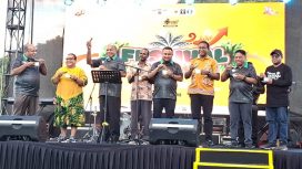 Gubernur Papua Matius D. Fakhiri saat membuka resmi Festival Colo Sagu 2026 di Kota Jayapura. (KabarPapua.co/Imelda)