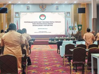 Suasana pertemuan rutin DWP Provinsi Papua Tengah yang dirangkaikan dengan sosialisasi E-Reporting. (KabarPapua.co/Agies Pranoto) 