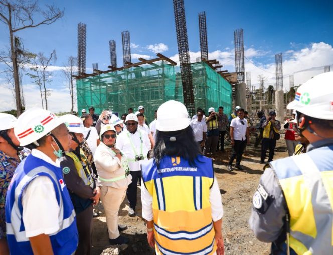 
					Proyek pembangunan kompleks kantor pemerintahan Provinsi Papua Tengah di Distrik Wanggar, Kabupaten Nabire. Foto: Humas PPT