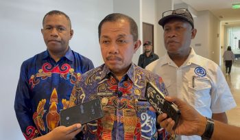 Wakil Wali Kota Jayapura, Rustan Sarumendorong pelaku usaha Orang Asli Papua (OAP) segera meningkatkan kemampuan dan pemahaman teknologi agar mampu beradaptasi dengan sistem elektronik yang berlaku. Foto: paraparatv