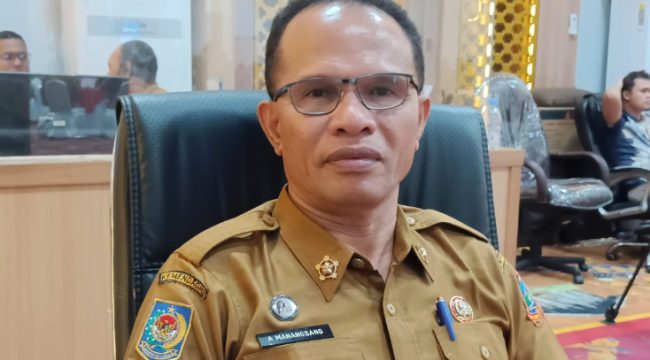 Kepala BPKAD Provinsi Papua Tengah, Alexander Manansang. (KabarPapua.co/Agies Pranoto)