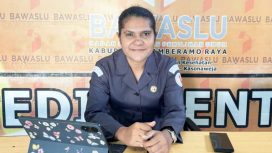 Koordinator Divisi Hukum, Pencegahan, Partisipasi Masyarakat dan Hubungan antar Lembaga (HP2H) Bawaslu Mamberamo Raya, Omega Batkorumbawa. (Foto dok: IST)