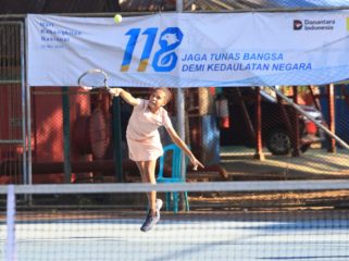 Perkuat sinergi lintas instansi, PLN kenalkan aplikasi PLN Mobile lewat Turnamen Tenis di Merauke. (Foto dok: PLN)