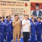 Wamendagri RI Akhmad Wiyagus apresiasi bakti sosial yang diinisiasi Pemprov Papua. (KabarPapua.co/Imelda)