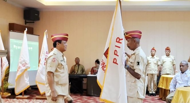 
					Pengukuhan dan pelantikan Koordinator Wilayah Persatuan Purnawirawan Indonesia Raya (PPIR) di 4 provinsi di papua. Foto: Imelda/KabarPapua.co