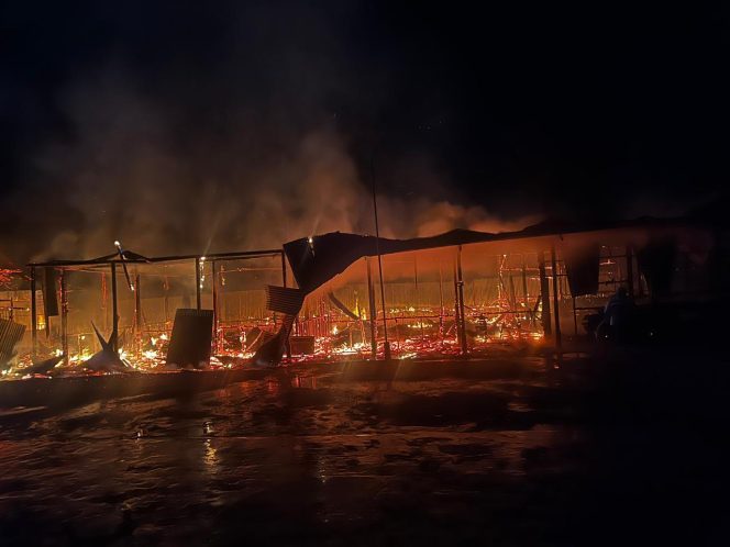 
					SD Yapis Waghete I dibakar simpatisan OPM. Foto: Pendam Cenderawasih