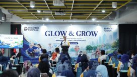 Direktur Utama Bank Mandiri Taspen memberikan sambutan pada kegiatan Glow & Grow dalam rangka memperingati Hari Purna Bhakti Nasional 2026 di Jakarta, Kamis (4/6/2026). Kegiatan ini merupakan bentuk komitmen Bank Mandiri Taspen dalam mendukung kesejahteraan Purna Bhakti  melalui edukasi kesehatan, pemberdayaan, dan peningkatan kualitas hidup agar tetap sehat, aktif, dan produktif. Foto: ist