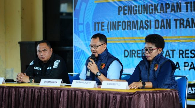 Keterangan pers kasus asusila yang dilakukan di  Mapolda Papua. Foto: Humas Polda Papua 