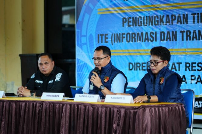 
					Keterangan pers kasus asusila yang dilakukan di  Mapolda Papua. Foto: Humas Polda Papua 