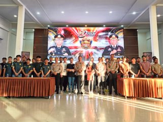 Kapolres Nabire, AKBP Samuel D. Tatiratu resmi membuka Turnamen Mobile Legends Kapolres Cup 2026. (KabarPapua.co/Agies Pranoto)