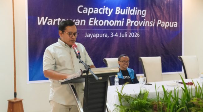 Kepala Perwakilan Bank Indonesia Papua Warsono saat membuka kegiatan Capacity Building Wartawan Ekonomi Provinsi Papua di Hotel Suni Sentani, Jumat siang, 3 Juli 2026. (Foto dok: BI  Papua)